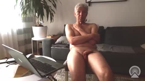 jacek___1 online show from 12-04-25, 10:46