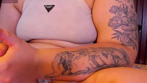 Snapshot of jack_bravo1 chatting on 11-12-25, 05:08 online show from 11-12-25, 05:08