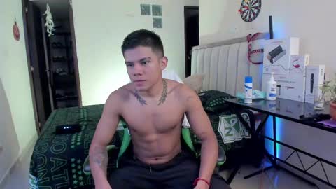 Snapshot of jack_castell chatting on 10-07-25, 11:07 JACK CASTELL online show from 10-07-25, 11:07