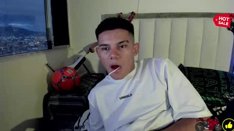 Snapshot of jack_castell chatting on 10-14-25, 11:05 JACK CASTELL online show from 10-14-25, 11:05