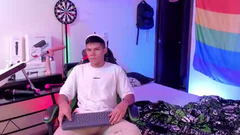 JACK CASTELL online show from 12-16-25, 11:04