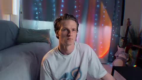 Snapshot of jack_frozt chatting on 06-18-26, 10:09 brestonsweet online show from 06-18-26, 10:09