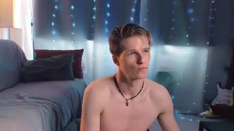 Snapshot of jack_frozt chatting on 06-29-26, 10:15 brestonsweet online show from 06-29-26, 10:15