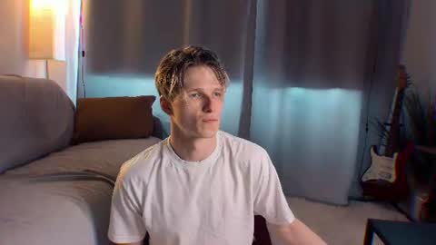 Snapshot of jack_frozt chatting on 07-03-26, 05:58 brestonsweet online show from 07-03-26, 05:58