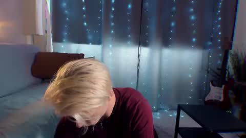 Snapshot of jack_frozt chatting on 07-15-26, 07:02 brestonsweet online show from 07-15-26, 07:02