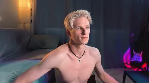 Snapshot of jack_frozt chatting on 07-22-26, 06:11 brestonsweet online show from 07-22-26, 06:11