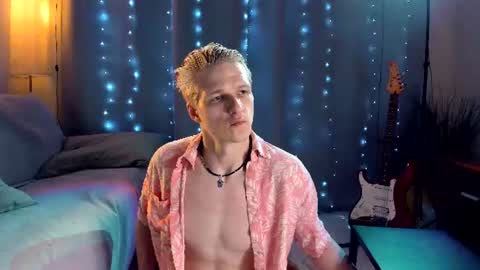 Snapshot of jack_frozt chatting on 07-27-26, 10:06 brestonsweet online show from 07-27-26, 10:06
