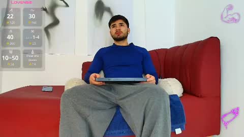 Snapshot of jack_hills2 chatting on 07-02-26, 12:22 online show from 07-02-26, 12:22