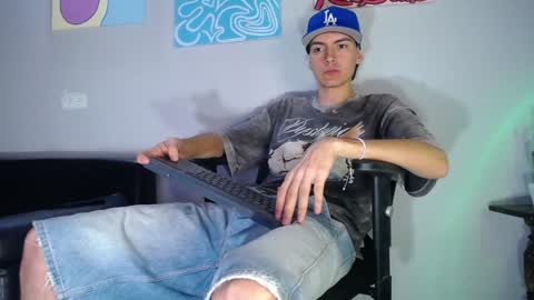 Snapshot of jack_norizz chatting on 12-14-24, 03:07 INDEPENDENT MODEL online show from 12-14-24, 03:07