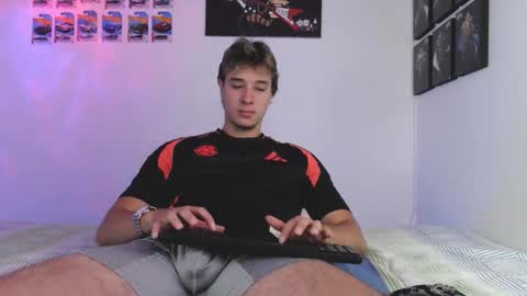 Snapshot of jack_walker190 chatting on 12-20-25, 07:26 J online show from 12-20-25, 07:26