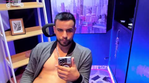 Snapshot of jackblanco_ chatting on 12-27-24, 08:45 Jack White online show from 12-27-24, 08:45