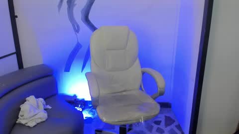 Snapshot of jackblanco_ chatting on 01-13-25, 06:06 Jack White online show from 01-13-25, 06:06