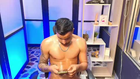 Snapshot of jackblanco_ chatting on 03-12-25, 01:03 Jack White online show from 03-12-25, 01:03