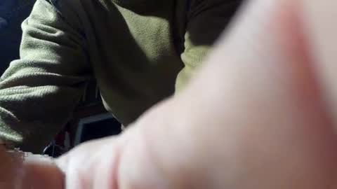 Snapshot of jackboys16 chatting on 09-25-25, 08:07 Dess online show from 09-25-25, 08:07