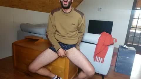 Snapshot of jackboys16 chatting on 10-14-25, 03:02 Dess online show from 10-14-25, 03:02