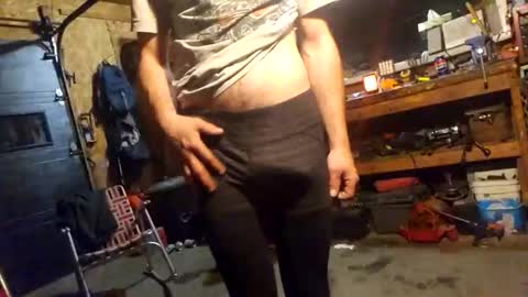 Snapshot of jackboys16 chatting on 12-22-25, 05:59 Dess online show from 12-22-25, 05:59