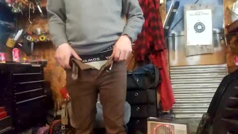Snapshot of jackboys16 chatting on 02-28-26, 02:18 Dess online show from 02-28-26, 02:18