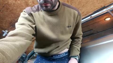 Snapshot of jackboys16 chatting on 03-28-26, 01:22 Dess online show from 03-28-26, 01:22