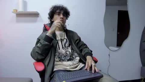 Jackes Taylor online show from 10-20-25, 05:08