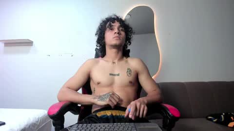 Jackes Taylor online show from 04-10-26, 07:35