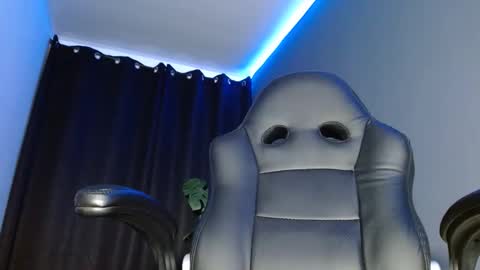 Snapshot of jackk_ho chatting on 12-17-24, 09:07 Jack online show from 12-17-24, 09:07