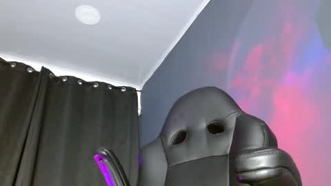 Snapshot of jackk_ho chatting on 01-10-25, 04:12 Jack online show from 01-10-25, 04:12