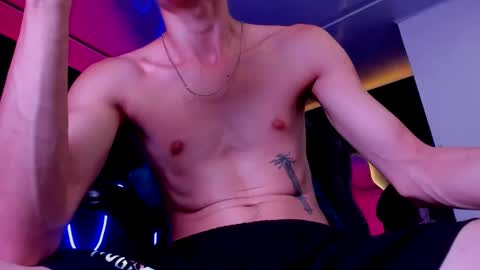 Snapshot of jackk_ho chatting on 10-19-25, 06:25 Jack online show from 10-19-25, 06:25