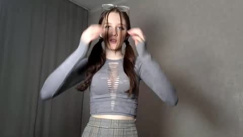 Lisa online show from 12-20-25, 10:17