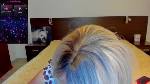 Snapshot of jacksallyevans chatting on 02-11-25, 04:46 sallyevans online show from 02-11-25, 04:46