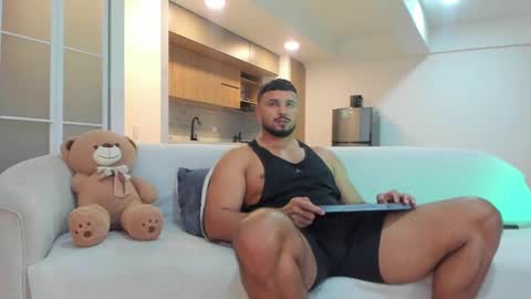 Snapshot of jackson_wayne__ chatting on 11-10-25, 11:15 Jackson Wayne online show from 11-10-25, 11:15