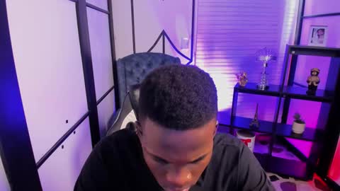 Snapshot of jacksonmuller_ chatting on 10-21-25, 01:34 Jackson online show from 10-21-25, 01:34