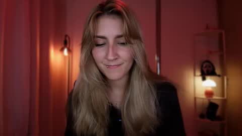 Linda Sofia help me get to 100 thumbs up online show from 03-16-26, 02:06