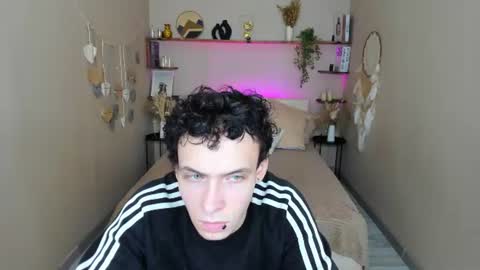Snapshot of jacob_davidson chatting on 06-15-26, 01:02 Jacob online show from 06-15-26, 01:02
