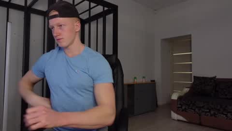 JACOB DEVON online show from 03-10-25, 01:43