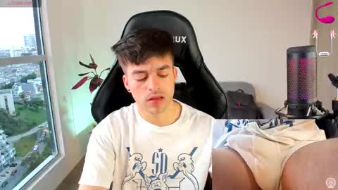 Snapshot of jacob_ferrer chatting on 02-06-26, 05:27 JACOB FERRER online show from 02-06-26, 05:27