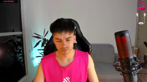 Snapshot of jacob_ferrer chatting on 06-15-26, 02:14 JACOB FERRER online show from 06-15-26, 02:14