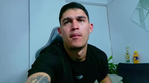 jacob_king01 online show from 03-02-26, 12:34