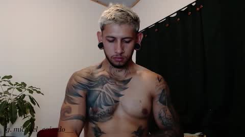 Michael Caicedo online show from 09-18-25, 03:30