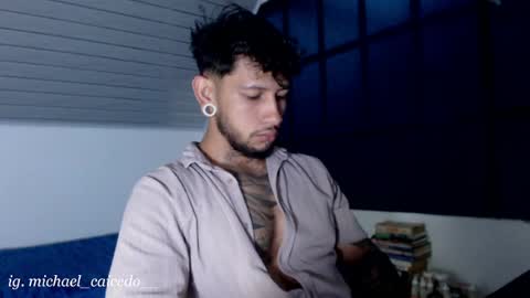 Michael Caicedo online show from 05-23-26, 02:39