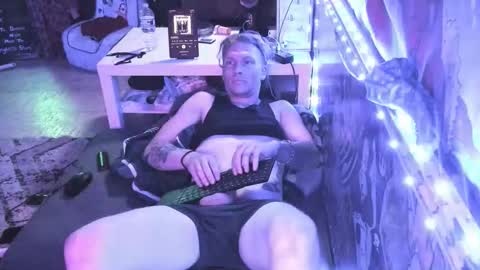 jacobshotelroom online show from 05-28-26, 06:10