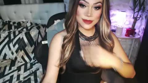 Snapshot of jacque_cole chatting on 10-10-25, 09:25 Jacque online show from 10-10-25, 09:25