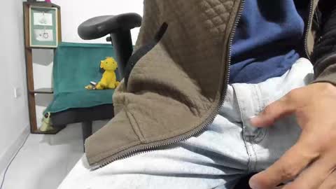 Snapshot of jacques_cardiet chatting on 12-29-24, 12:09 jacobo online show from 12-29-24, 12:09