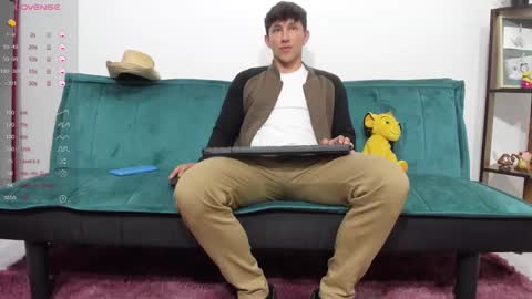 Snapshot of jacques_cardiet chatting on 01-20-25, 06:32 jacobo online show from 01-20-25, 06:32