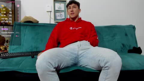 Snapshot of jacques_cardiet chatting on 09-22-25, 11:01 jacobo online show from 09-22-25, 11:01