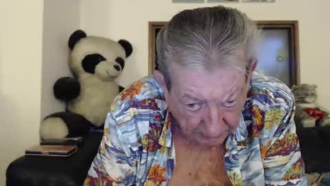 Snapshot of jacques_de_france chatting on 04-25-26, 04:37 Jacques online show from 04-25-26, 04:37