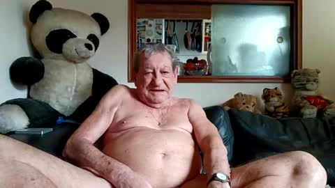 Snapshot of jacques_de_france chatting on 05-16-26, 11:53 Jacques online show from 05-16-26, 11:53