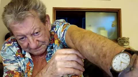 Snapshot of jacques_de_france chatting on 05-18-26, 04:07 Jacques online show from 05-18-26, 04:07