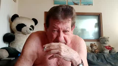 Snapshot of jacques_de_france chatting on 06-07-26, 02:54 Jacques online show from 06-07-26, 02:54