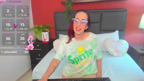 Snapshot of jadde13 chatting on 12-19-24, 02:56 Jadde online show from 12-19-24, 02:56