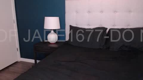 Jade online show from 01-14-26, 02:12